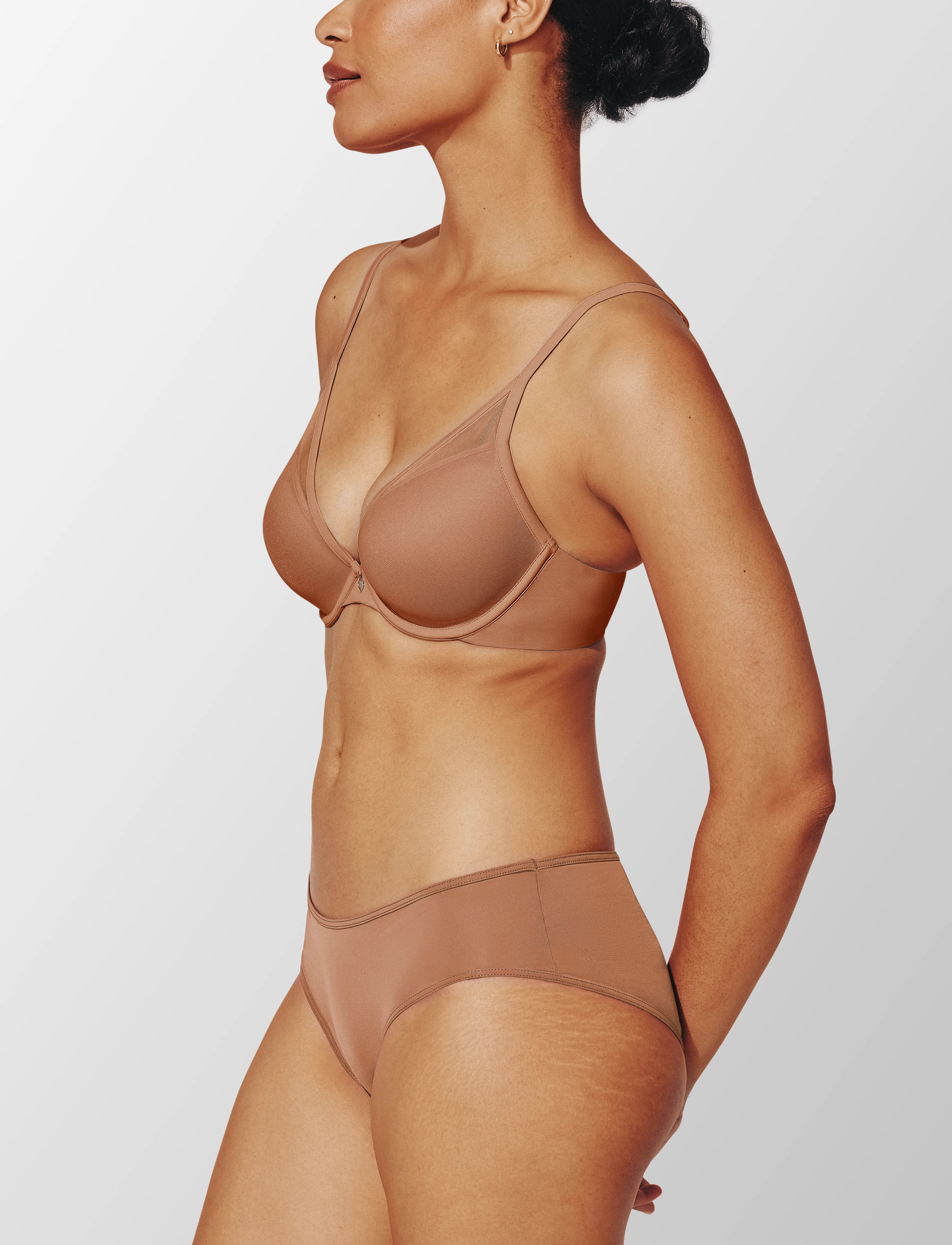 24/7® Classic Uplift Plunge Bra - Image 3