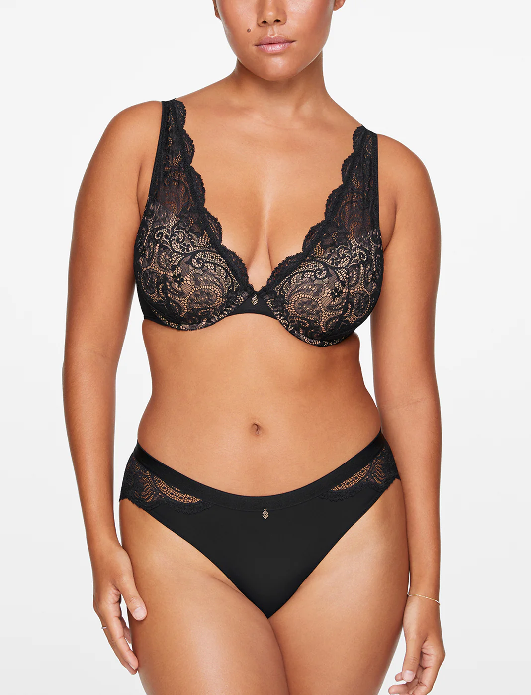 Lace Contour Plunge Bra - Image 2