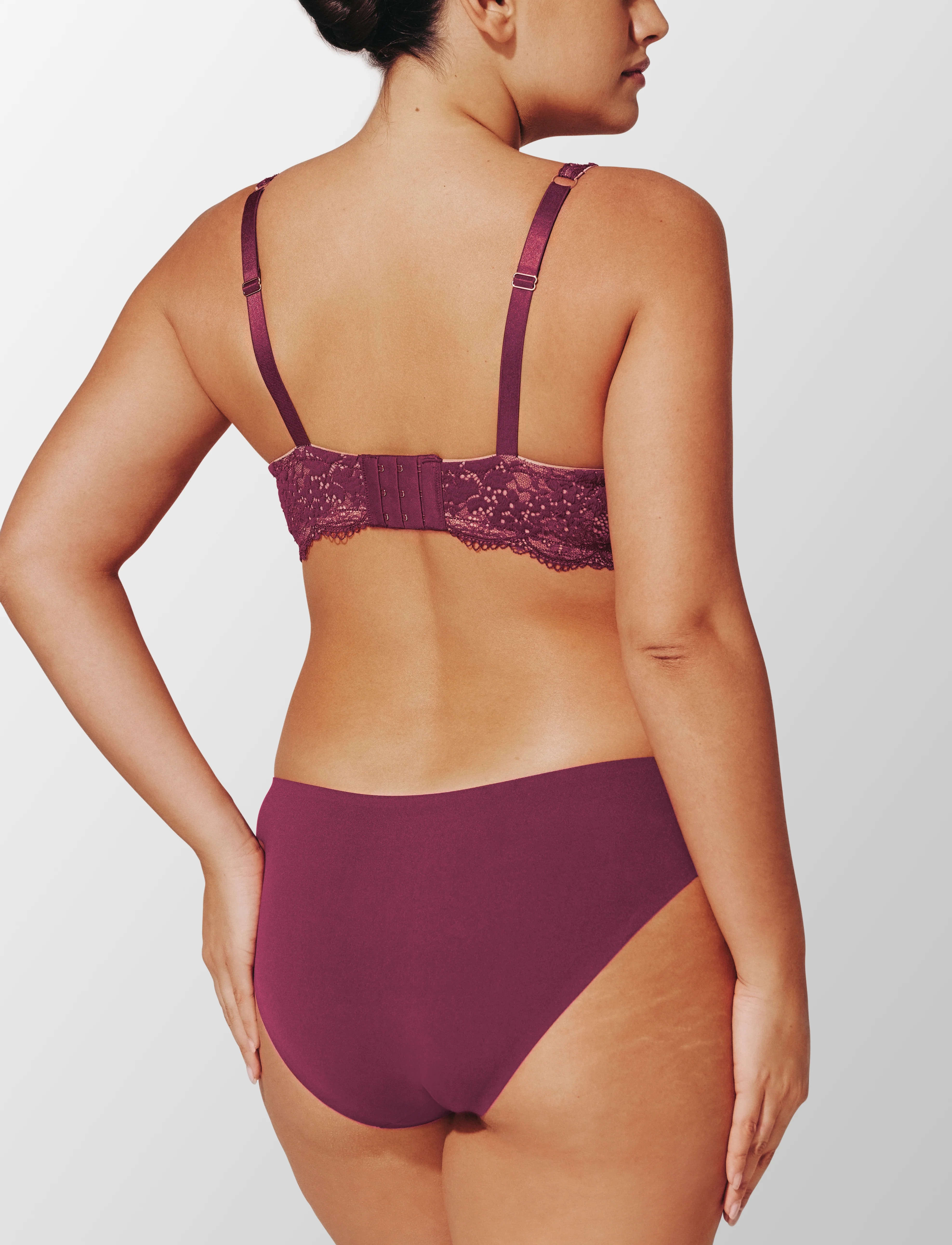All Day Lace Uplift Plunge Bra - Image 4