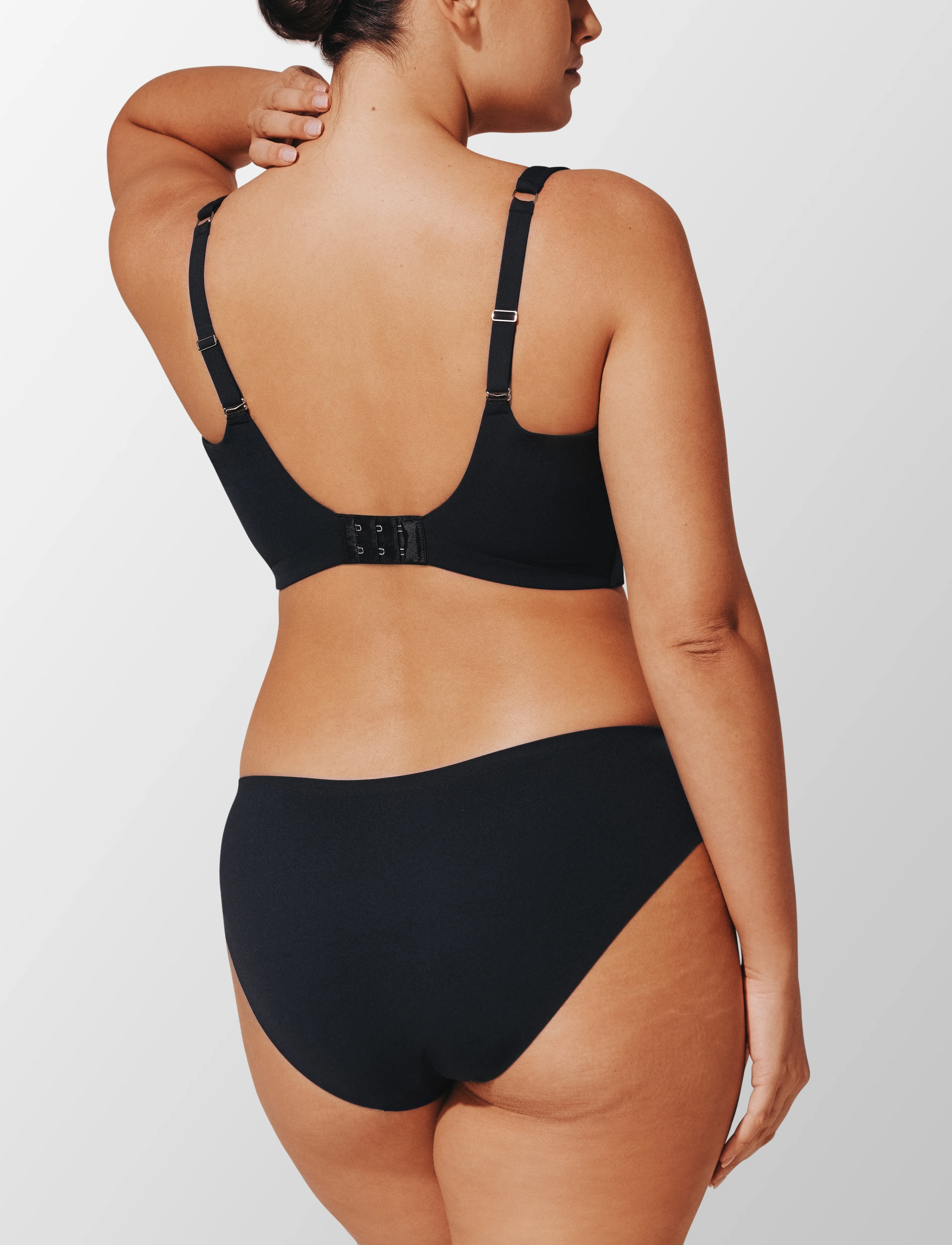 ComfortStretch Smoothing Wireless Bra - Image 5