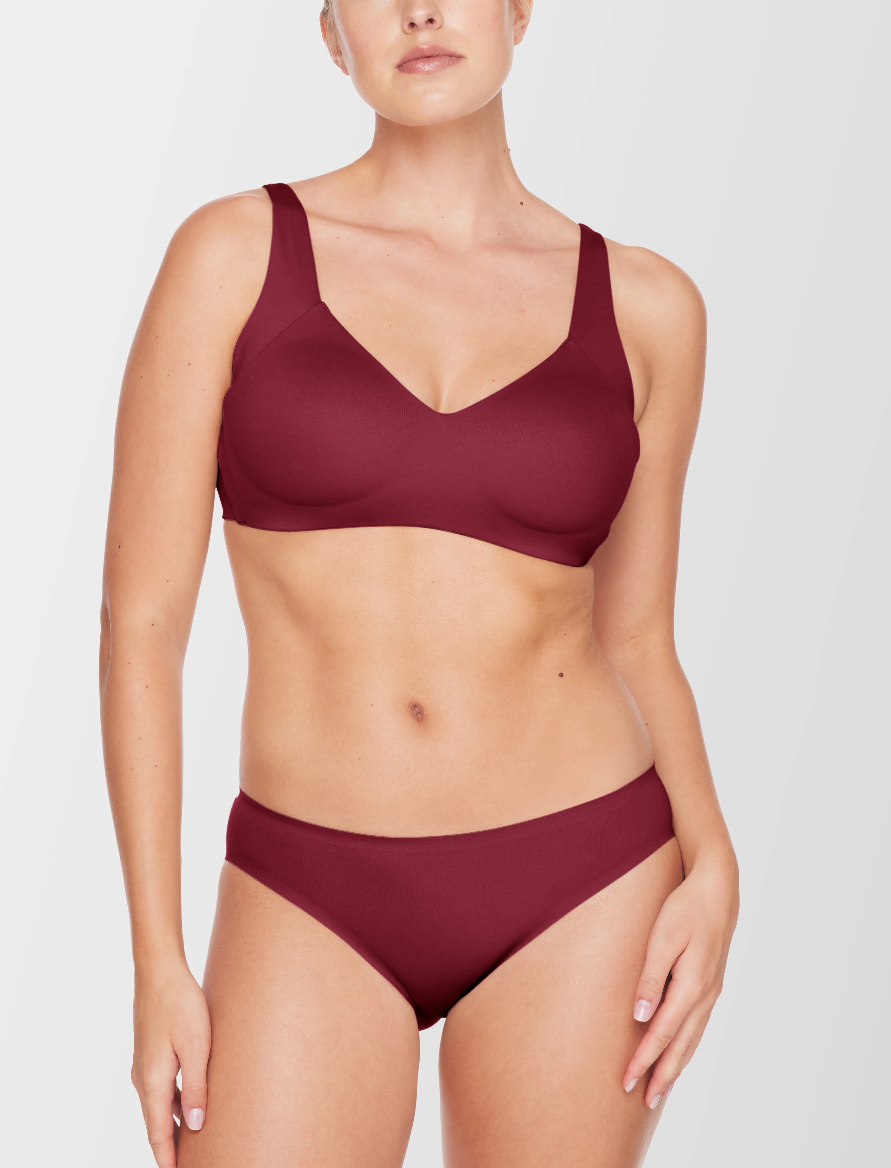 ComfortStretch Smoothing Wireless Bra - Image 2