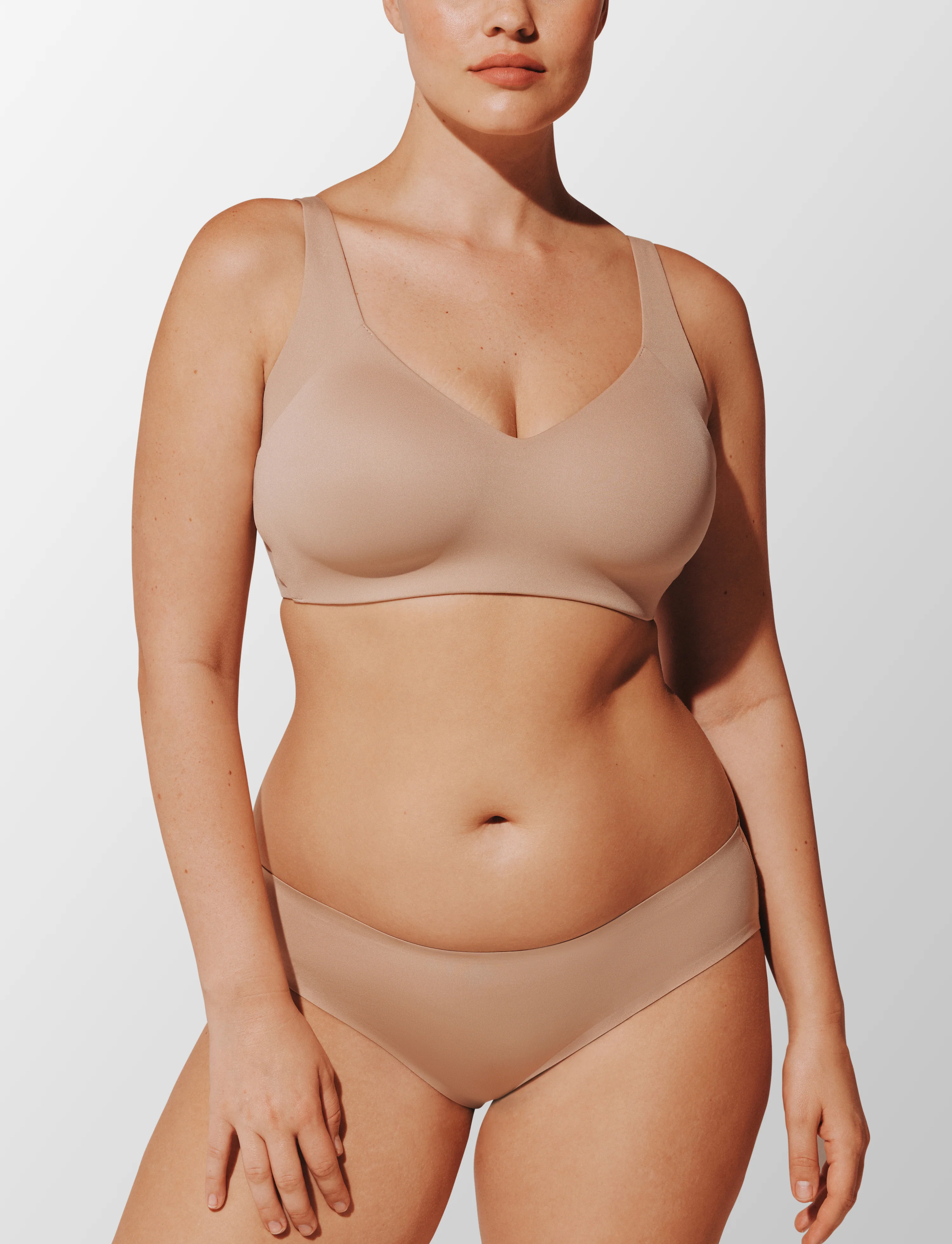 ComfortStretch Smoothing Wireless Bra - Image 2