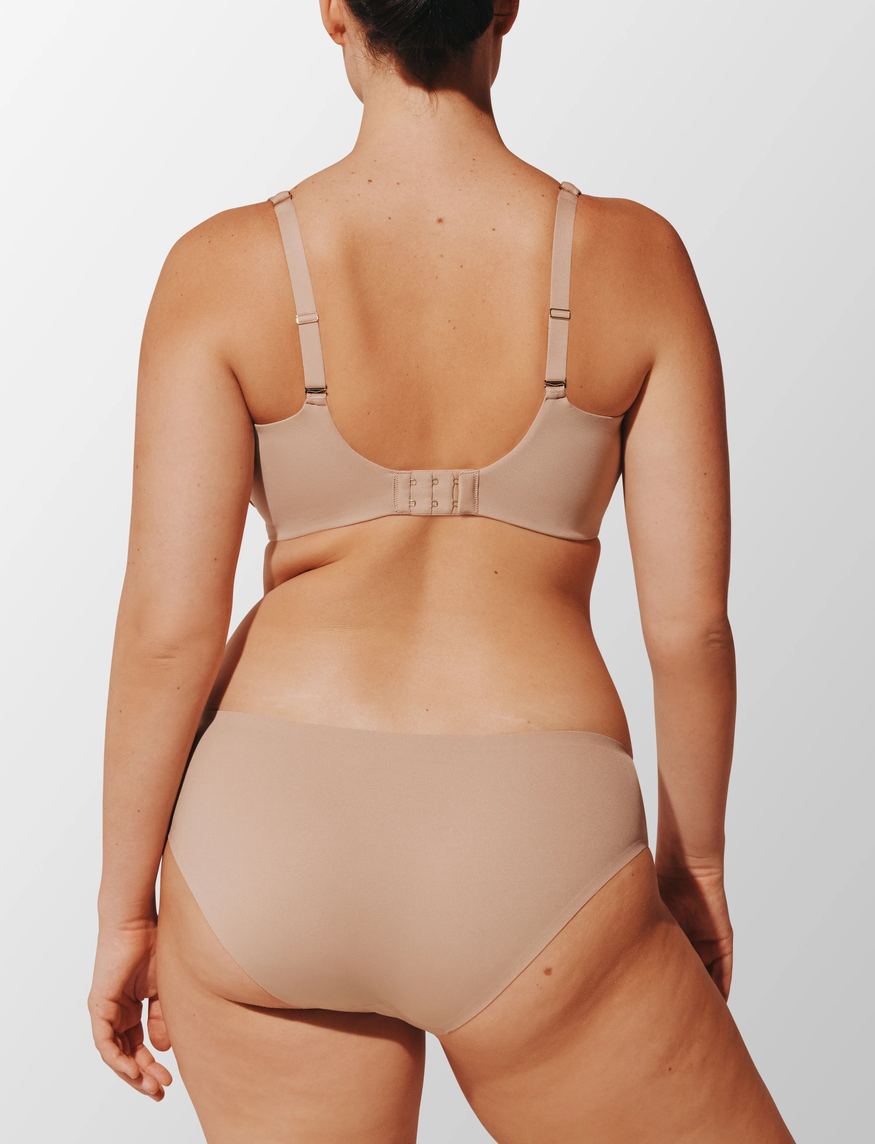 ComfortStretch Smoothing Wireless Bra - Image 4