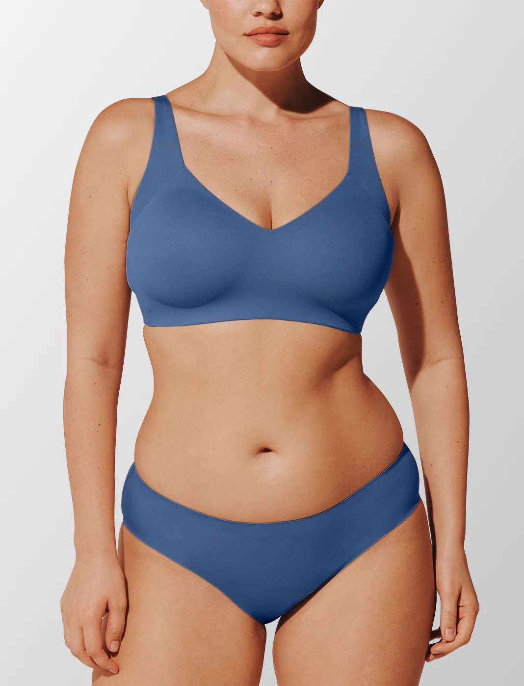 ComfortStretch Smoothing Wireless Bra - Image 2