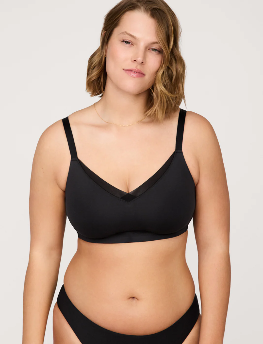 24/7® Classic Wireless Crossover Minimizer Bra - Image 7