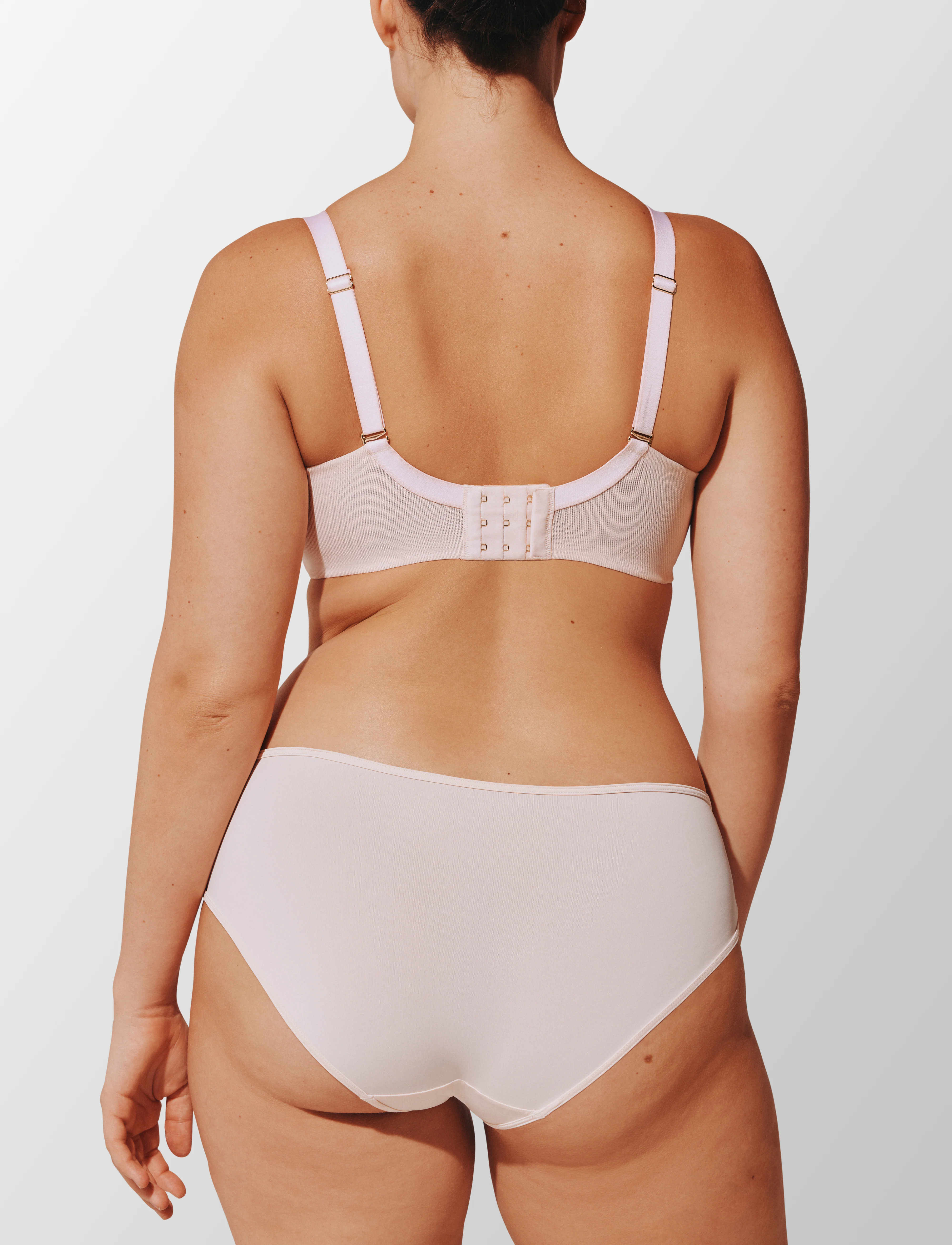 24/7® Classic Wireless Crossover Lace Minimizer - Image 4