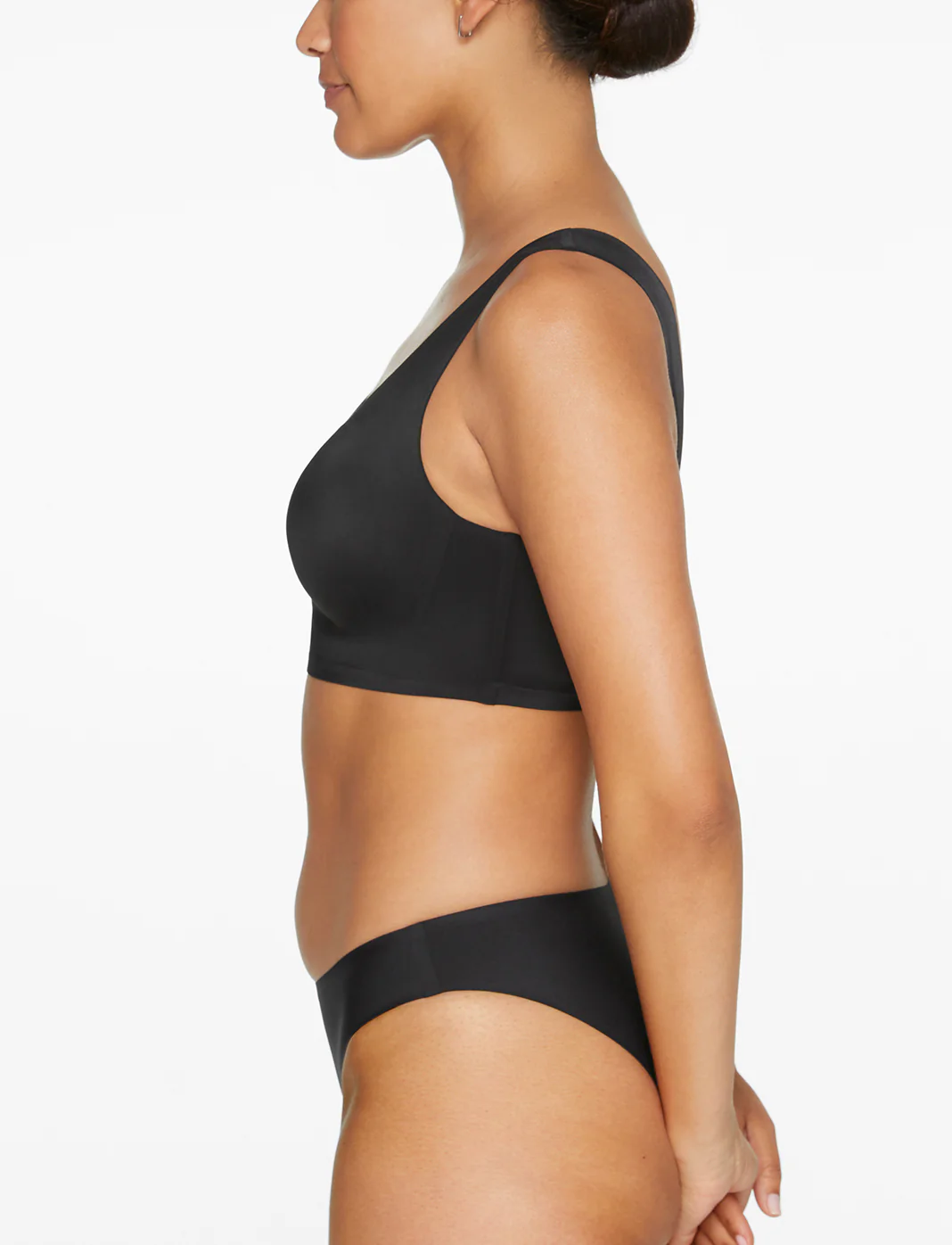 Smoothing Scoop Wireless Bra - Image 3