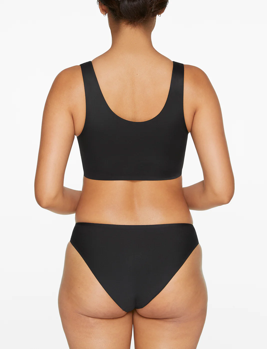 Smoothing Scoop Wireless Bra - Image 4