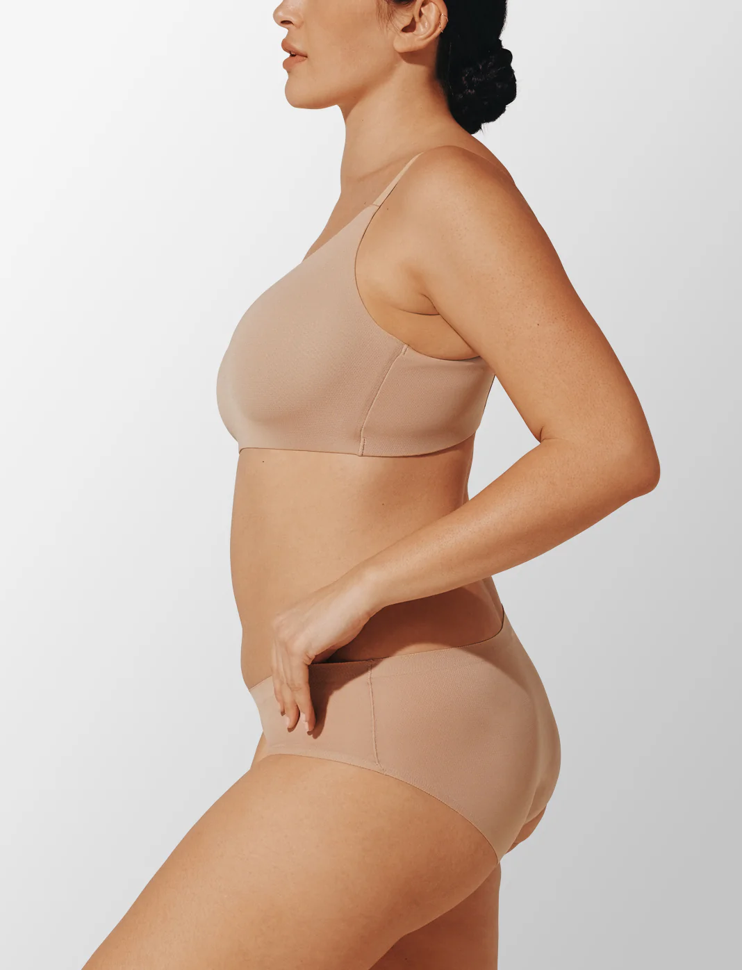 Thermoregulating TempSync™ Wireless Scoop Bra - Image 4