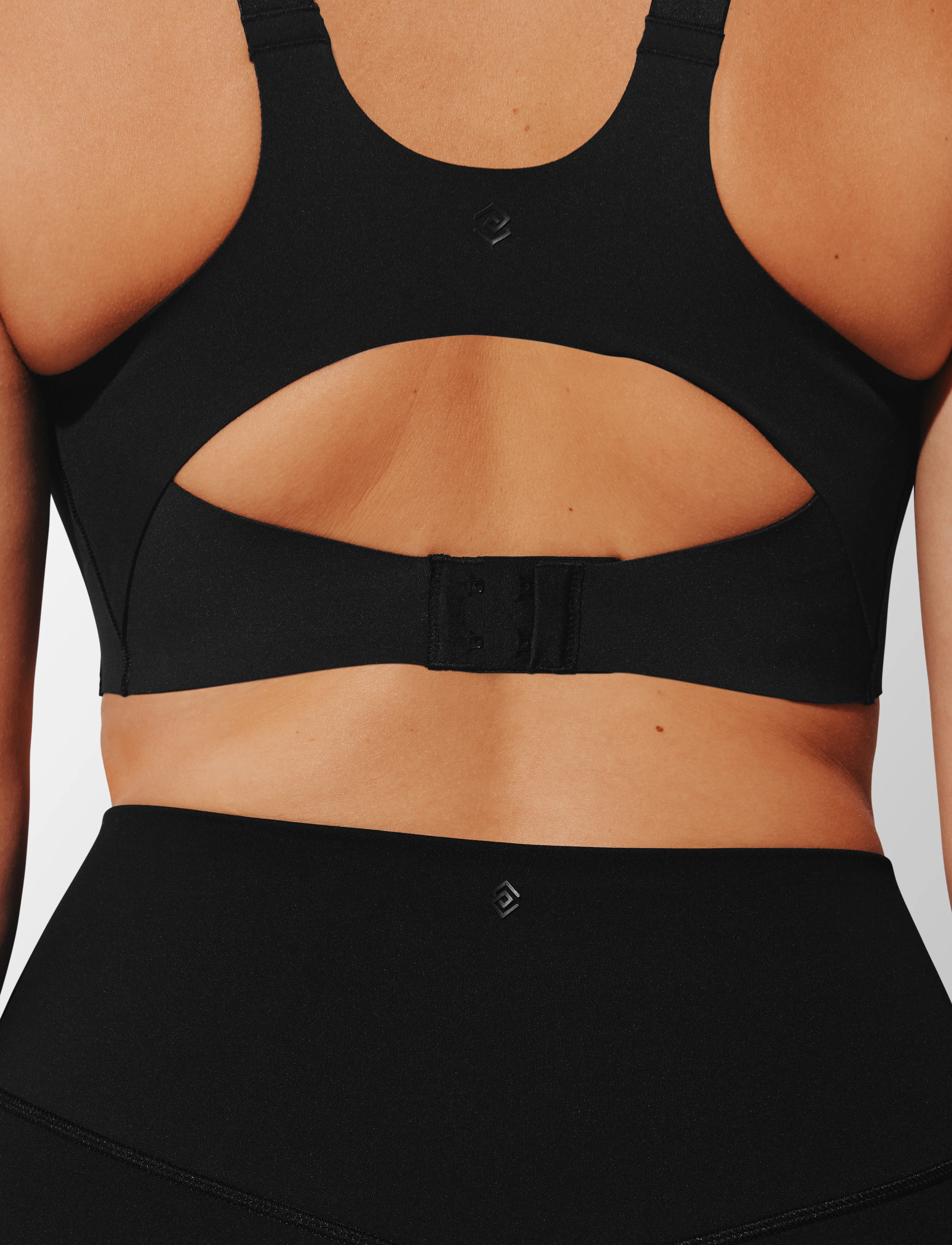 TempSync™ Adjustable Sports Bra - Image 4