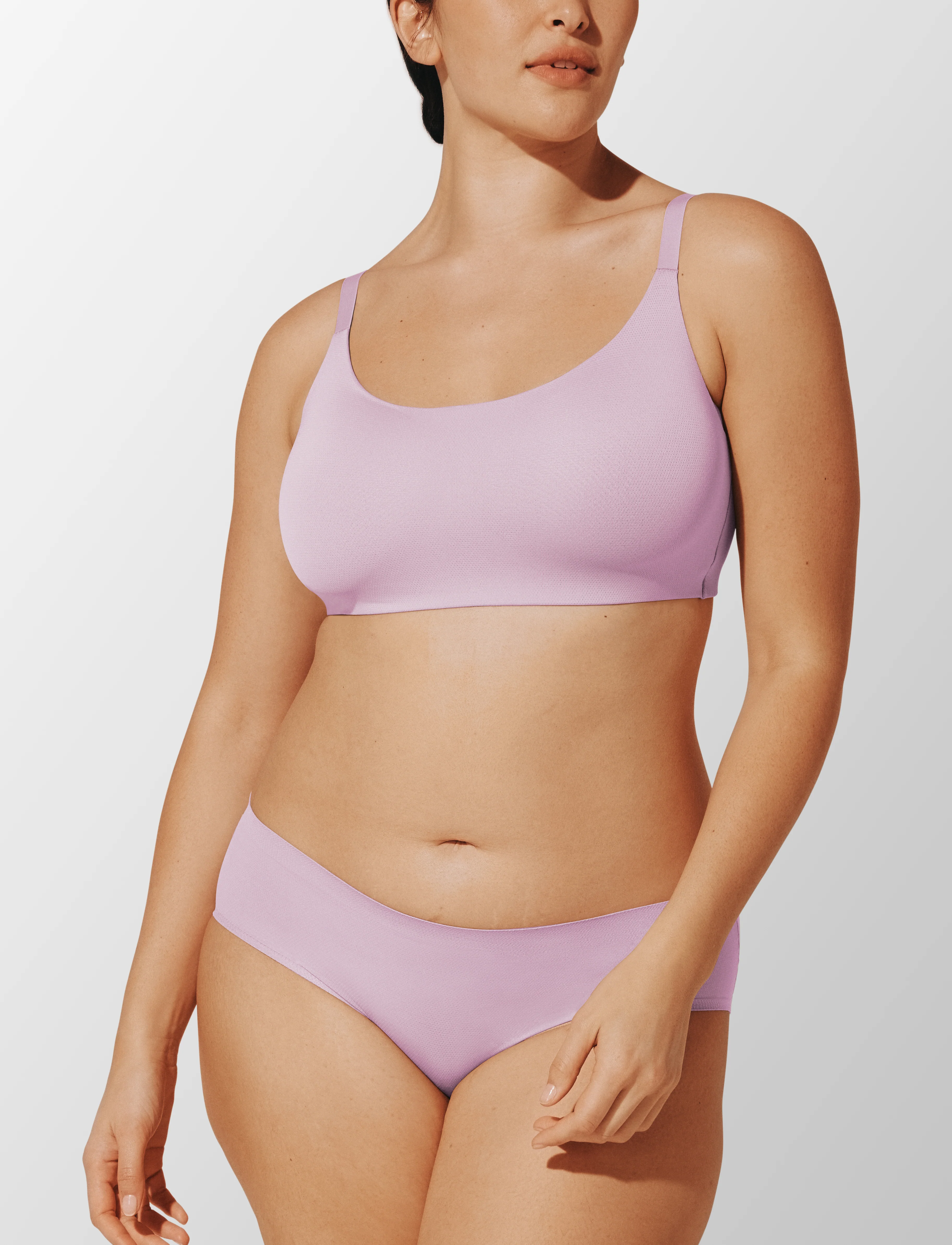 Thermoregulating TempSync™ Wireless Scoop Bra - Image 2