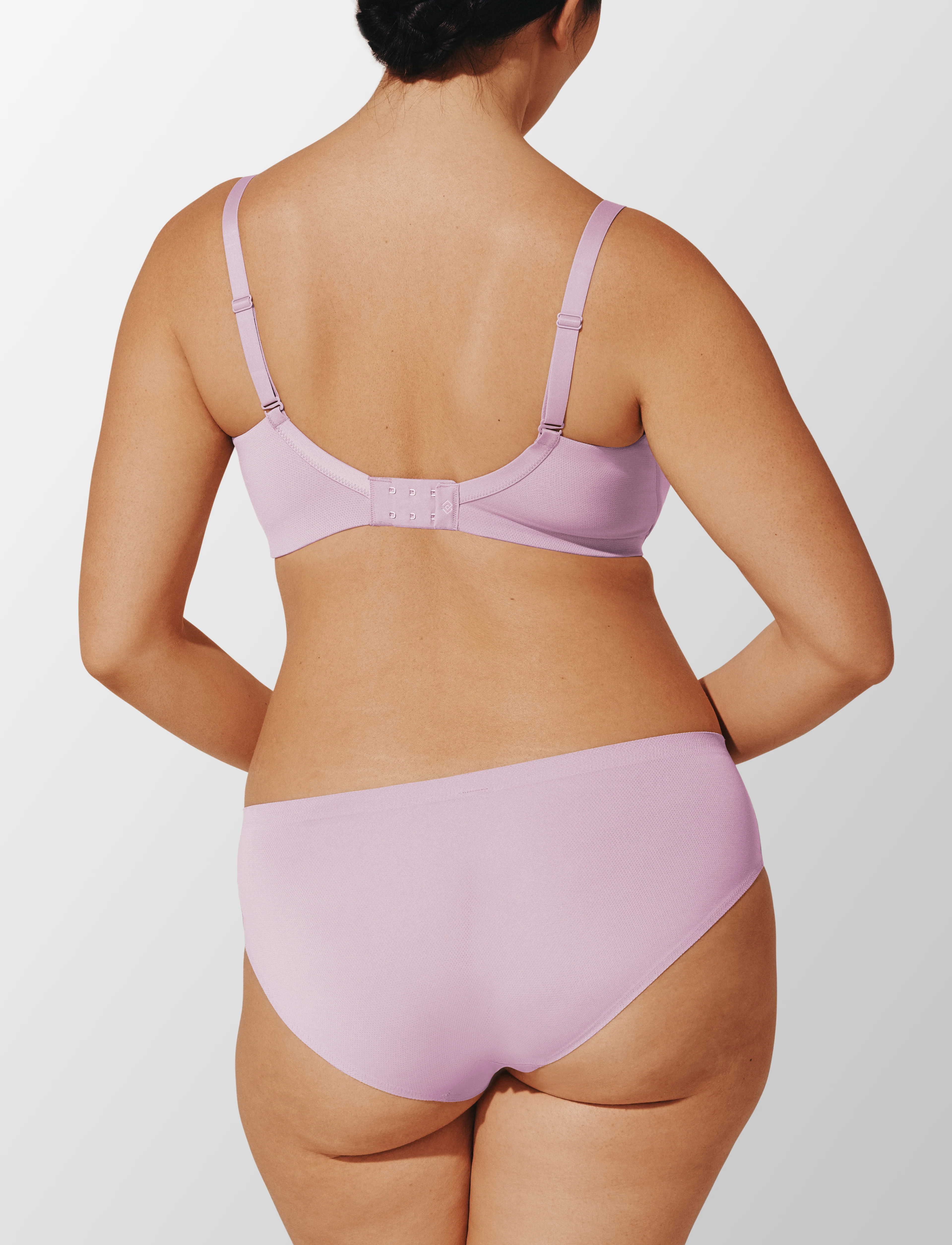 Thermoregulating TempSync™ Wireless Scoop Bra - Image 4