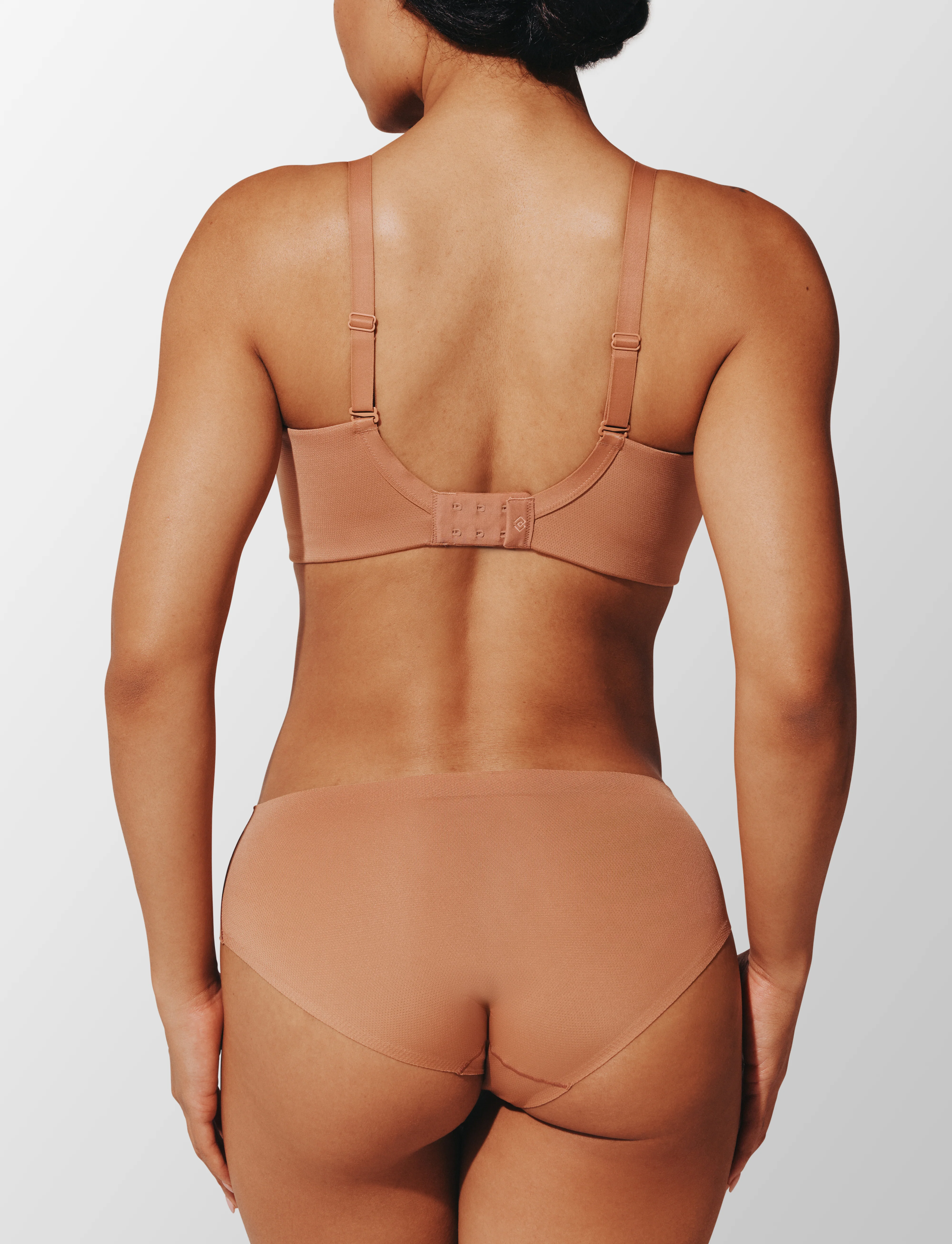 Thermoregulating TempSync™ Wireless Scoop Bra - Image 4