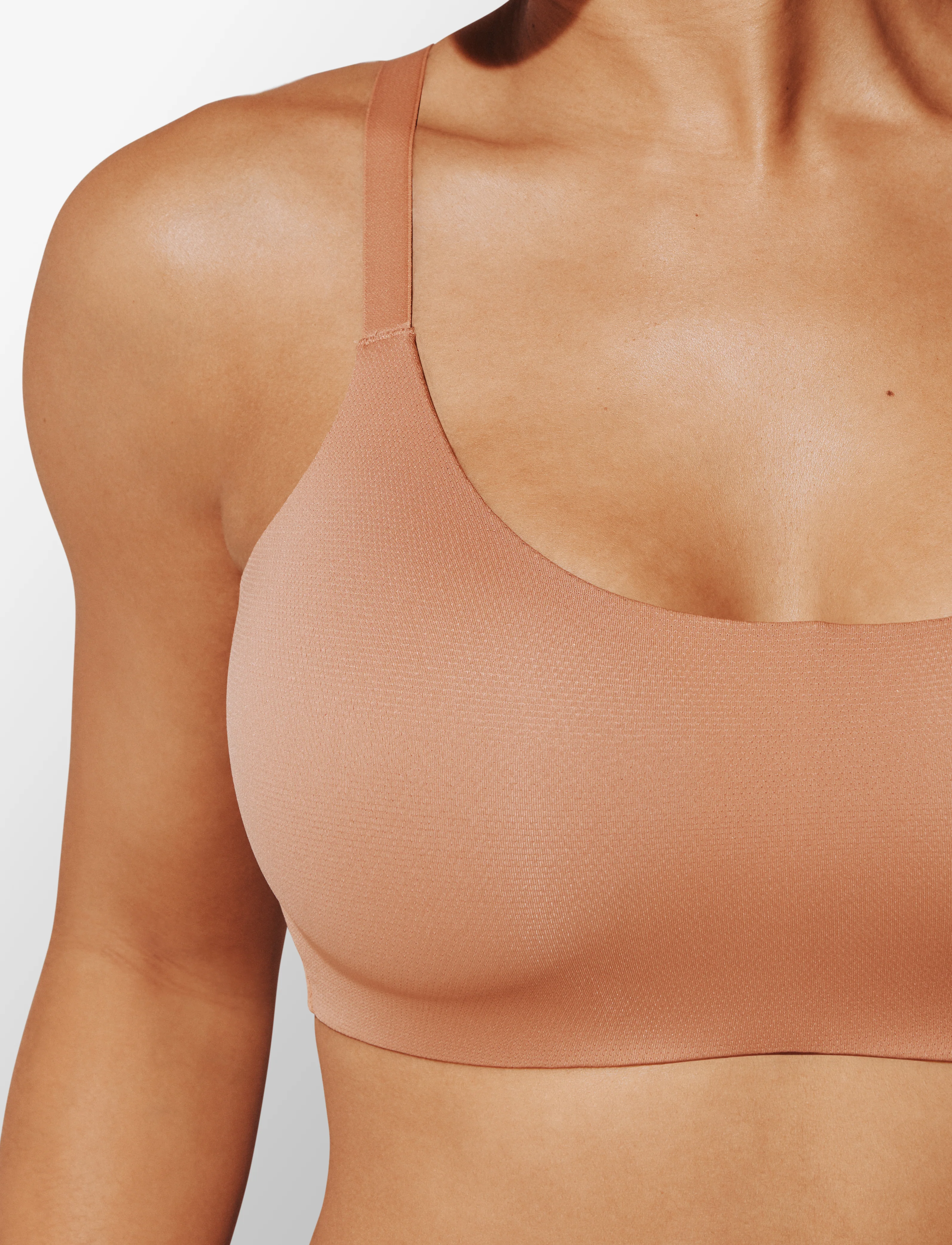 Thermoregulating TempSync™ Wireless Scoop Bra - Image 5